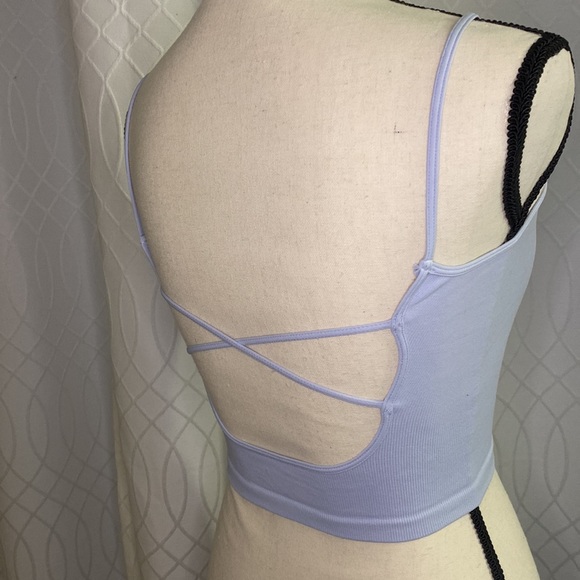Seamless low back crop top light blue. One size (new with tags) - Picture 2 of 4